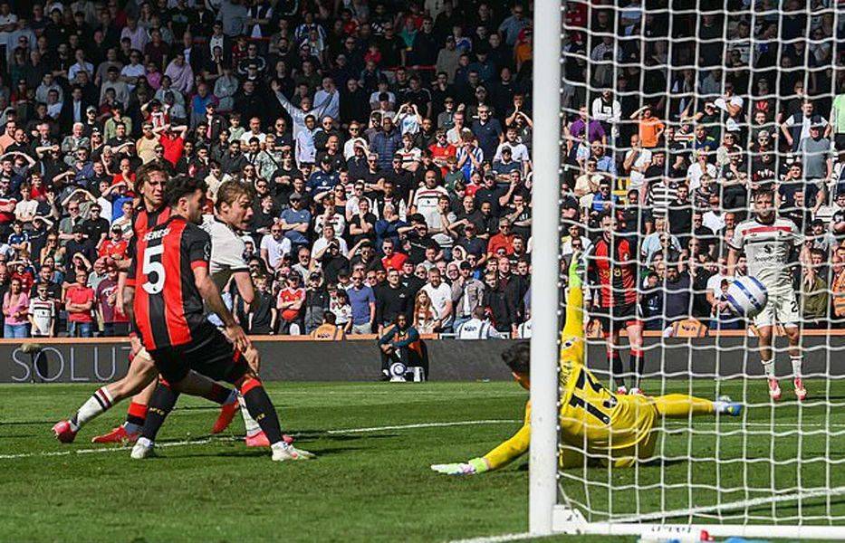 曼联1-1绝平避免再遭双杀，霍伊伦德破荒救主！欧联杯半决赛首发已定