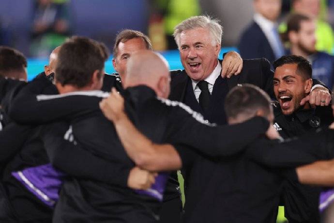 皇马换帅尘埃落定：阿隆索接棒，安切洛蒂告别